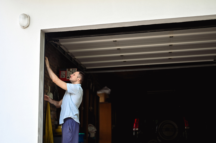 The Role of Garage Door Repair Services in Preventing Major Damage